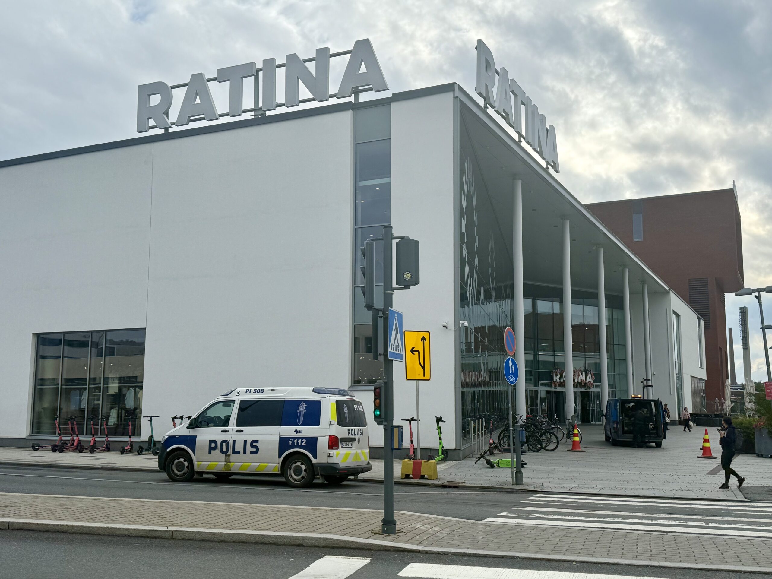 Tampereen puukotukset: Poliisi kertoo faktat surullisesta joukkopuukotuksesta