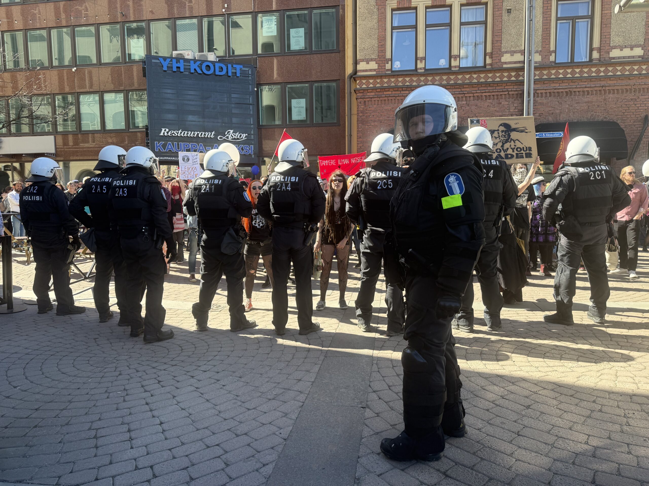 Poliisi on edistynyt Tampereen vappumielenosoitusten tapahtumien tutkinnassa