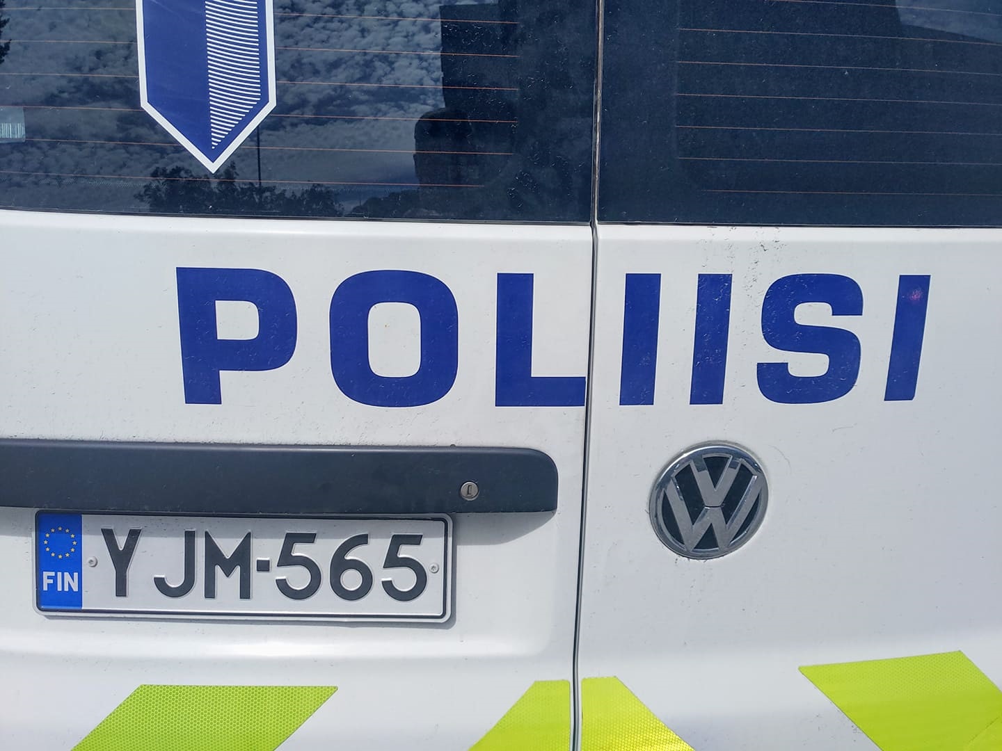 Poliisi epäilee: Bemarikuski ajoi tahallaan päin 17-vuotiasta – tutkinta tapon yrityksestä käynnistyi