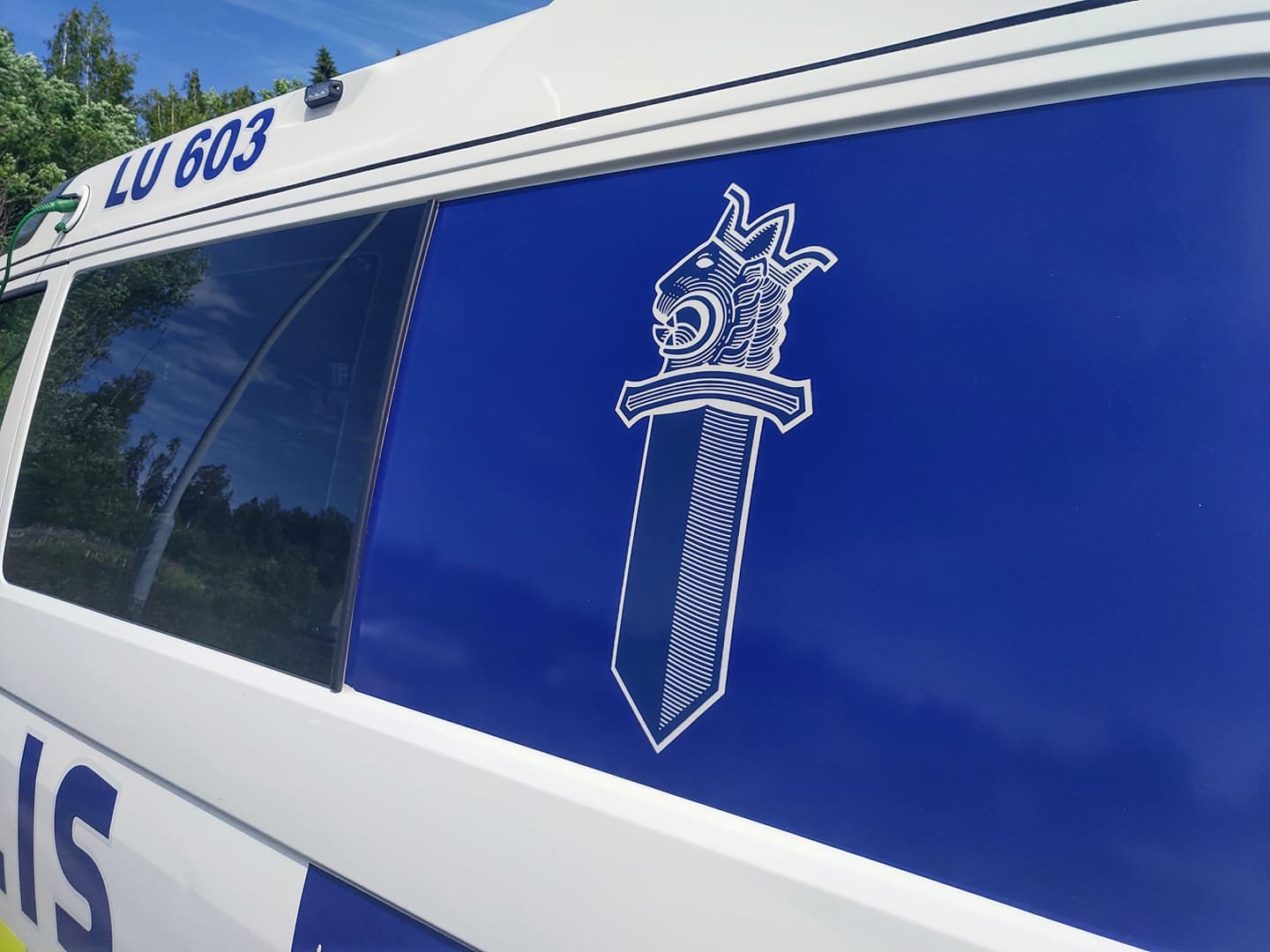 Poliisi loukkaantui Järvenpäässä raketin ampumisen vuoksi
