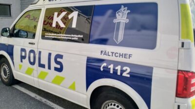 Poliisilla mittava operaatio Espoossa – vaaranaiheuttaja paljastui kuula-aseeksi