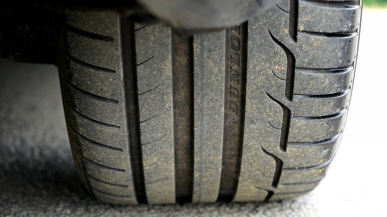 Autoilijat hermostuivat poliisin sakkouhasta